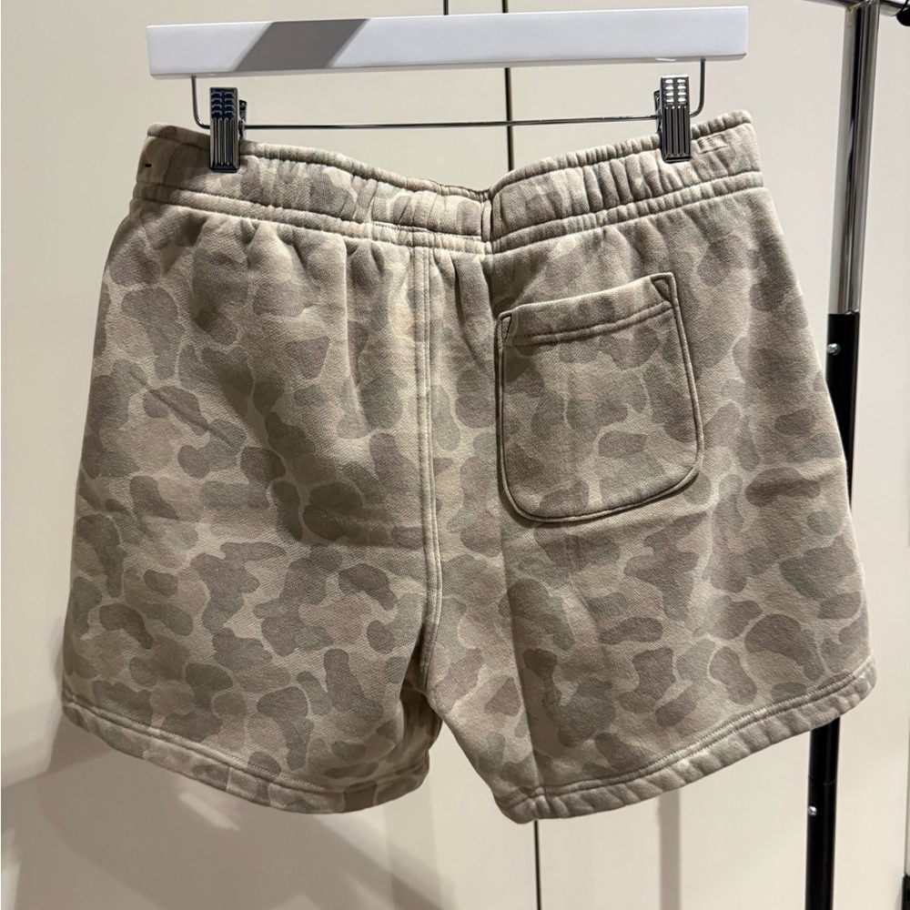 Abercrombie & Fitch Men’s Camo Athletic Shorts in Olive/Tan - Picture 5 of 5